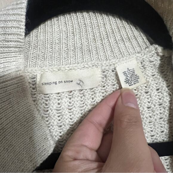 Anthropologie Sleeping With Snow Cream Knit Sweater Size Small - Picture 3 of 3